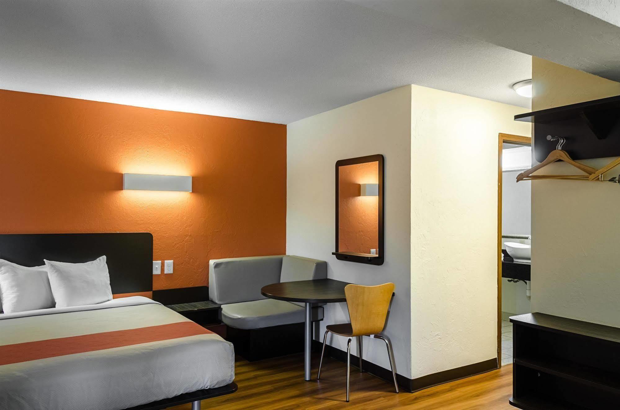 Motel 6 - Westborough Boston Northborough Εξωτερικό φωτογραφία